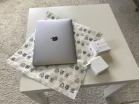 Apple MacBook Pro 13,3 M2, 2022 16GB space gray