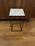 Sidobord marmor