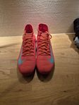 Fotbollsskor, Nike, storlek 40