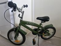 Grön Stoy barncykel 14 tum – fin & stabil