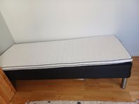 80x200 cm säng