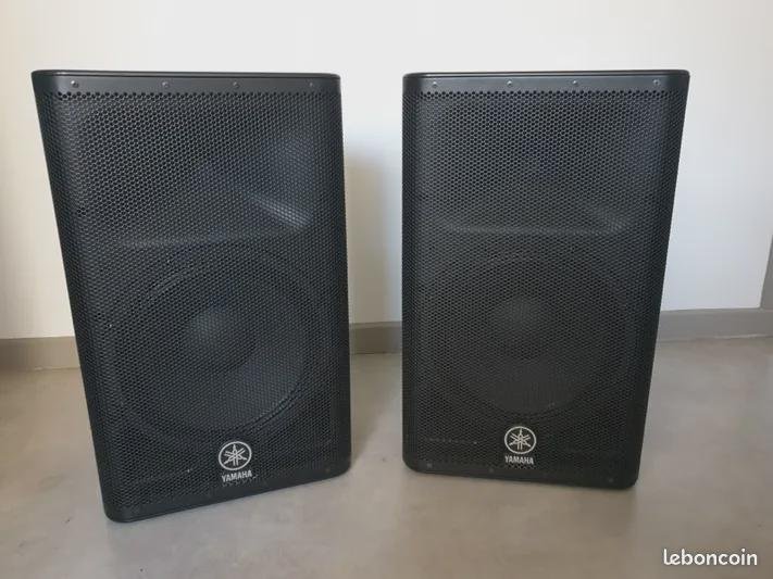 Yamaha dxr 12 