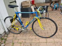 Peugeot racer