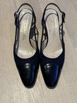 Chanel slingback 35,5 marinblå