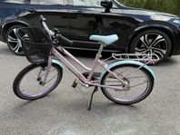 2 st Barncyklar säljes i bra skick 20 tum