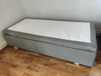 Gratis säng 90x210 cm