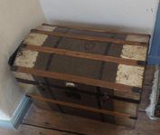 Antik koffert / reskista 