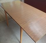 Perstorp bord med utdragsskivor