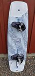 Wakeboard Liquidforce Tao med bindning