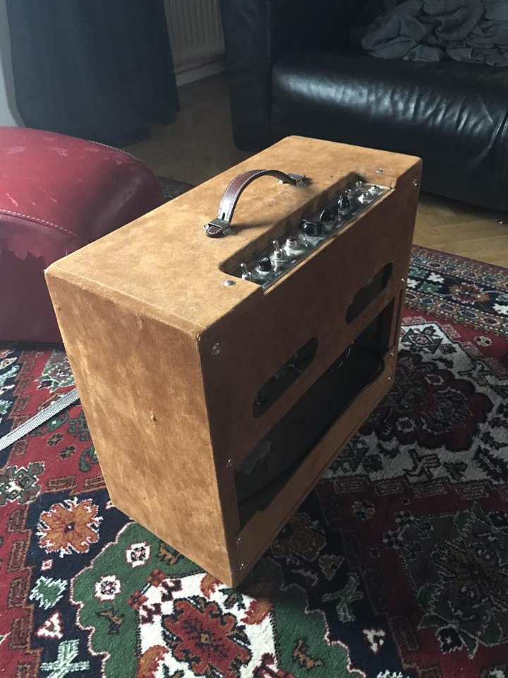 Fender delux