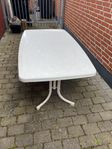 Trädgårdsbord
