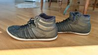 Adidas sneakers, fodrade – stl 47 1/3