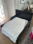 Brun IKEA Sundvik säng / skötbord / klädskåp