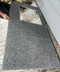 Granitbänk bortskänkes