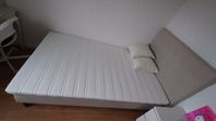Säng Snarum 120x200 cm + Gavel + Tuddal madrass från IKEA