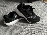 Saucony Hurricane 24 