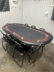 Pokerbord med stolar