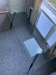 Skrivbord med glasskiva i solid design