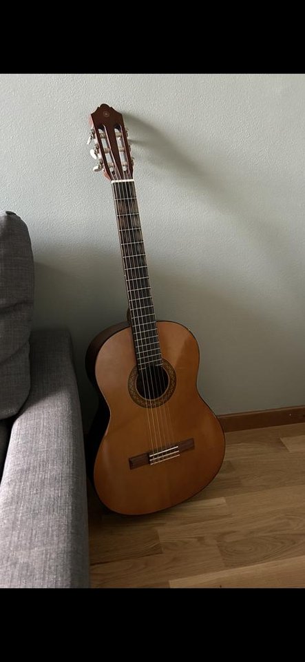 Gitarr Yamaha C40