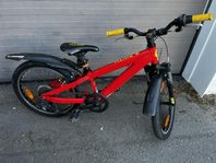 Välutrustad Scott 20” mountainbike 7-vxl barncykel