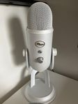 Blue Yeti microphone logitech 