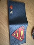 DC Superman plånbok nypris 2100kr
