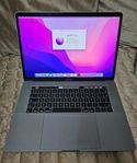 Apple MacBook Pro 15″ (2017) med Touchbar