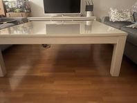 Soffbord stort och fint i Massiv Ek