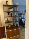 bokhylla i teak 
