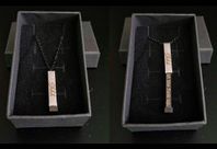 Halsband Med Dolt Budskap