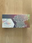 Pokémon - Prismatic Evolutions Super Premium Collection 