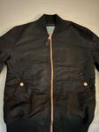 Alpha Industries Bomberjacka