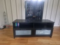 TV Bänk säljes