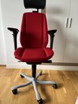 Ergonomisk kontorsstol – Kinnarps 9000, röd 