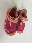 Clarks-Sandaler stl 24. 