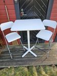 Vitt Ikea Billsta barbord med barstol