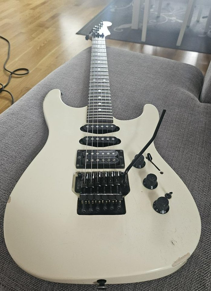 Fender HM Strat 1988
