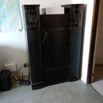 gammalt träskåp 