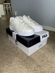 Fila skor