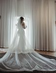 Designad brudklänning från LY Couture Stockholm