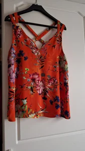 Blommig top