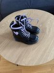 Dr martens barnskor