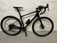 Gravelbike Merida Silex 600 Svart