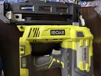 Ryobi spikpistol med spikar