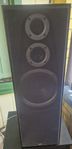 högtalare med subwoofer +förstärkare. 
