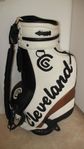 Cleveland Tour Action vagnbag vit svart guld 
