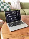 Macbook Air 13 tum M3 8 GB RAM/256 GB SSD