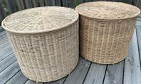 Två Ikea TOLKNING Sittpuff med förvaring, handgjord rottin