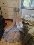 festklänning i strl M (oanvänd)