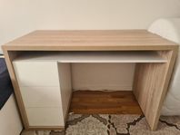Skrivbord